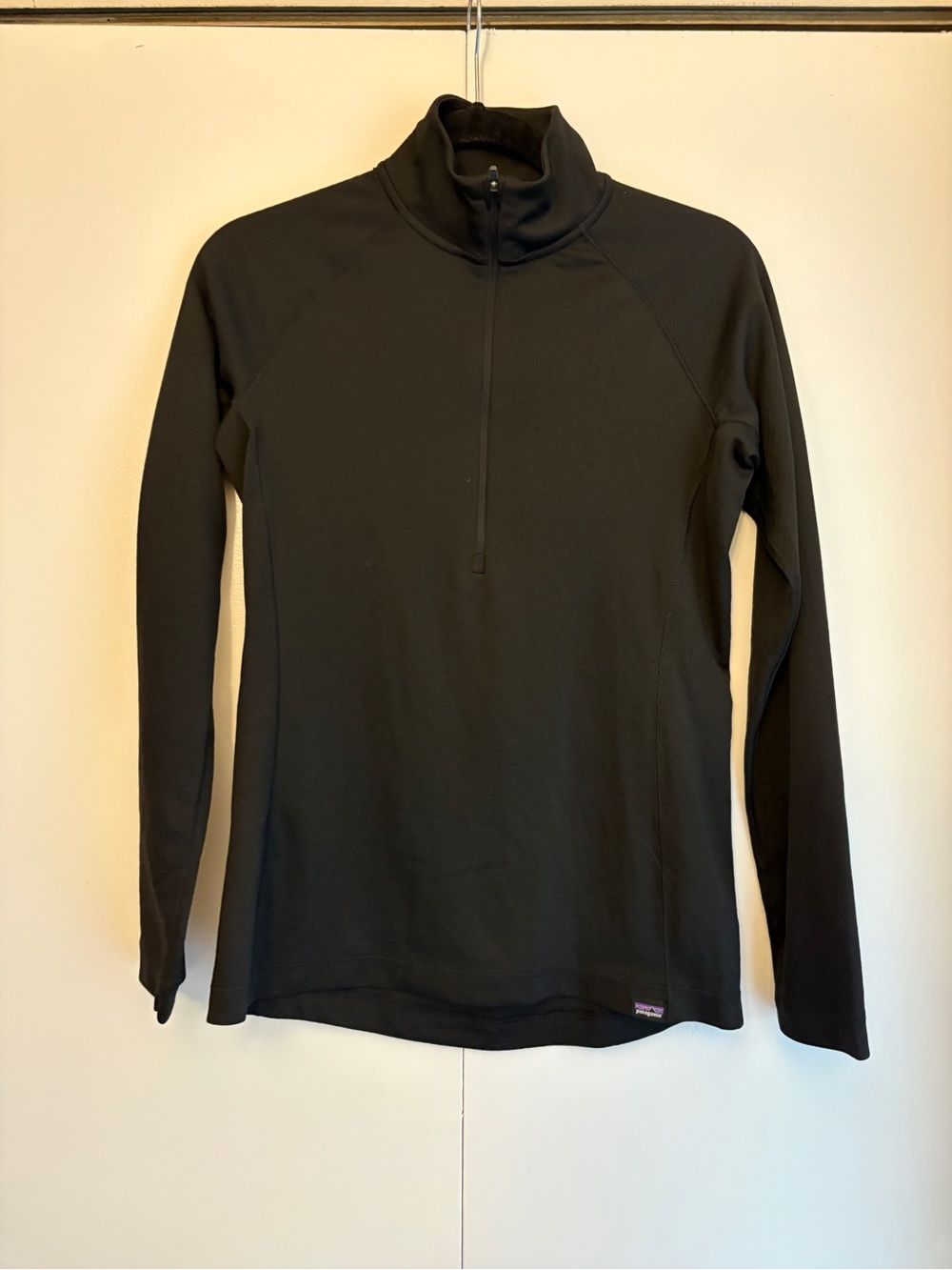 Patagonia Capilene Midweight baselayer shirt in size Small